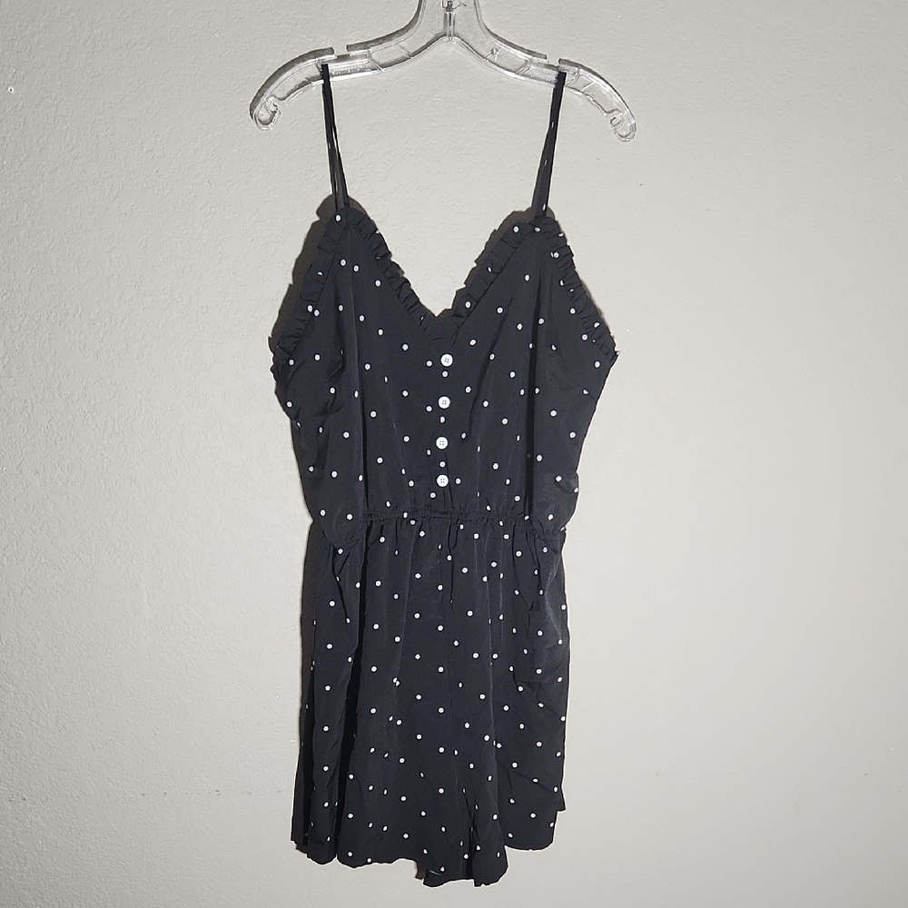 SHEIN Shorts Womens Jumpsuit Chic Black Polka Dot Romper size 3xl Black White